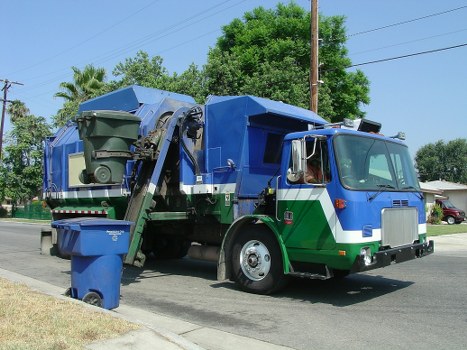 Professional house clearance in action